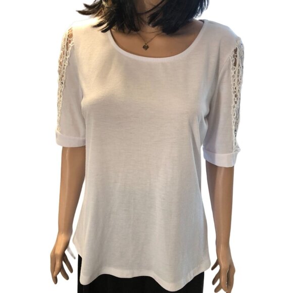 (6 for $25) Carolyn Taylor Embroidered Sleeve Scoop Neck Top in White Size Small - Picture 1 of 5